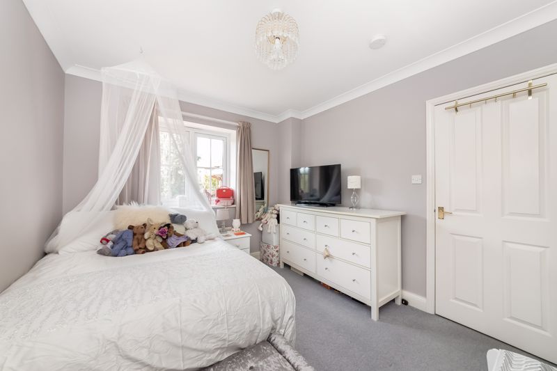 Bedroom- click for photo gallery